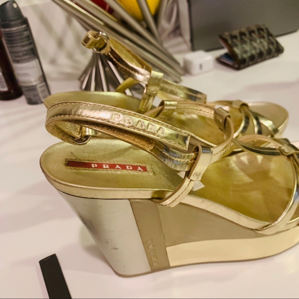 Prada sz 39 womens heels